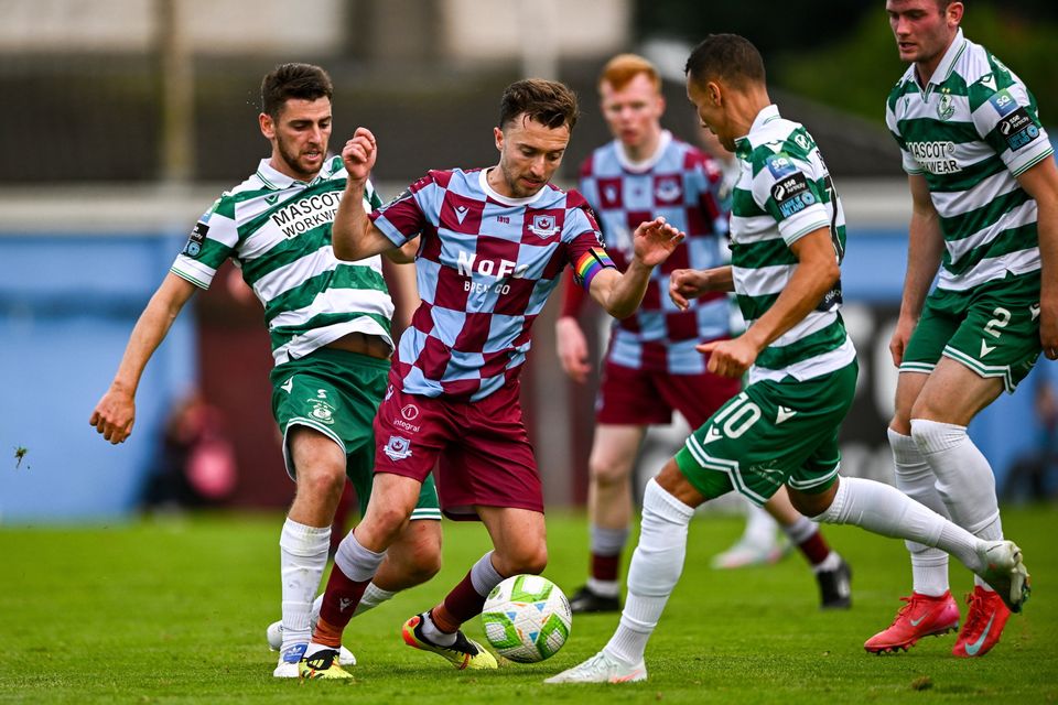 nhan-dinh-soi-keo-drogheda-vs-galway-luc-1h45-ngay-5-7-2025